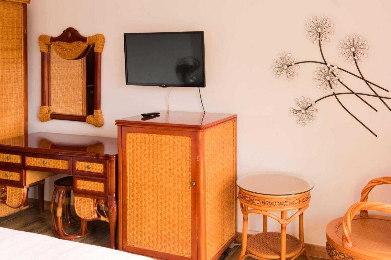 Fort Fun City Hotel Fort Portal Экстерьер фото