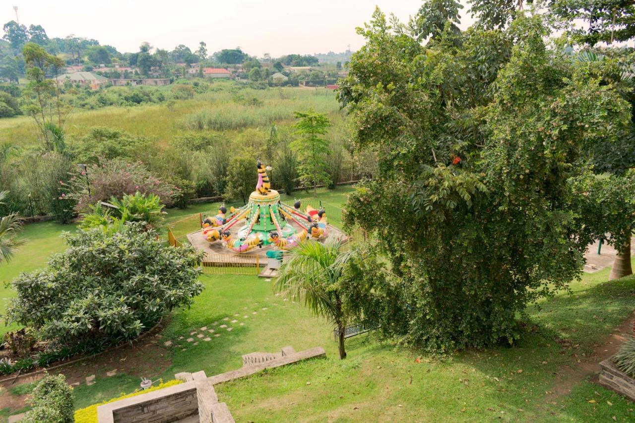 Fort Fun City Hotel Fort Portal Экстерьер фото